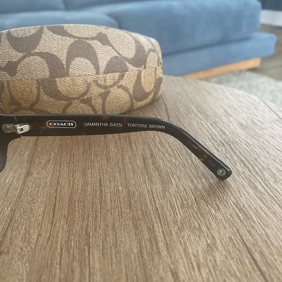 Coach Samantha (S425) Sunglasses - Tortoise Brown with case - Picture 3 of 3